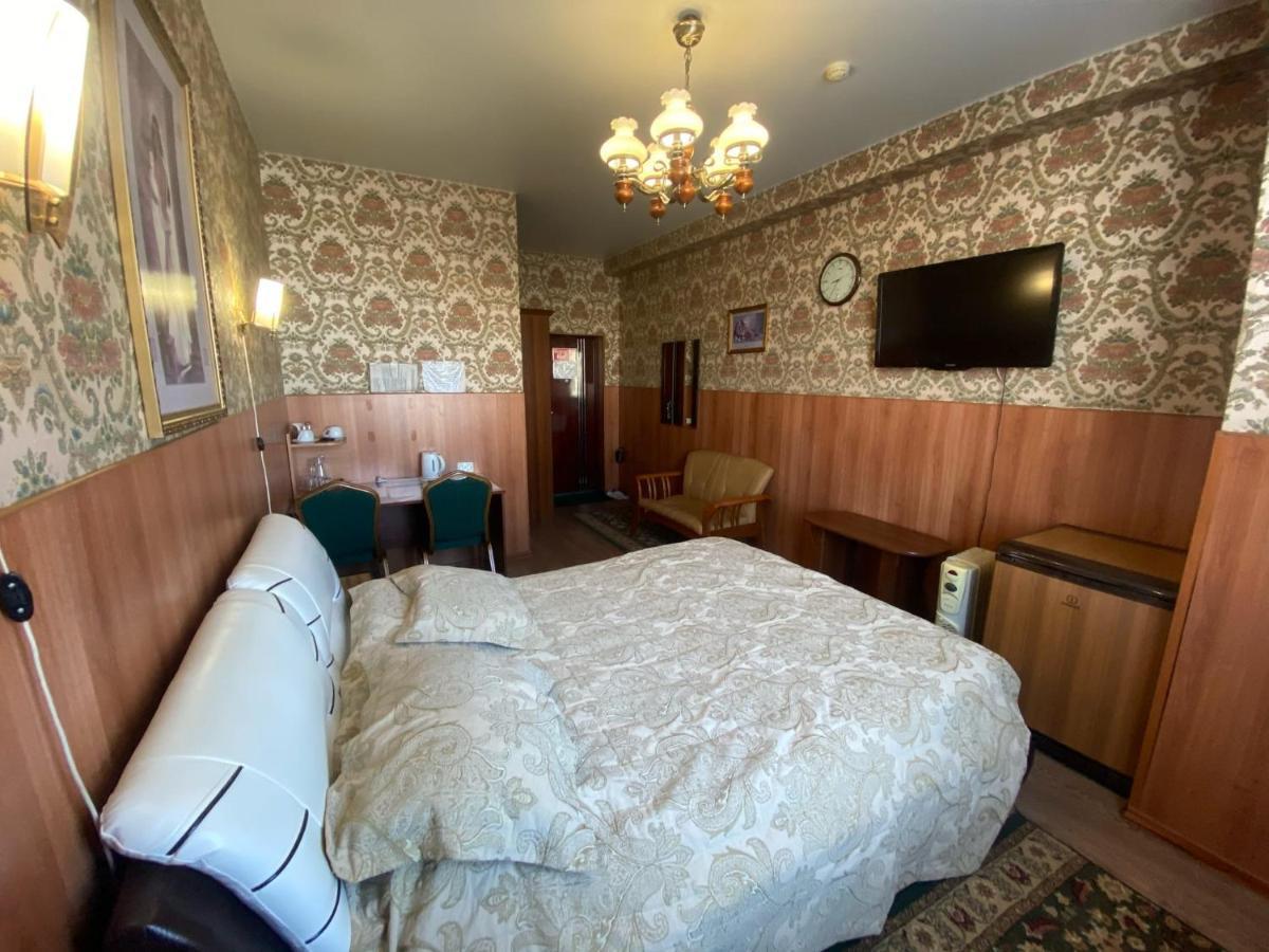 Sapfir Hotel Krasnoyarsk Ngoại thất bức ảnh